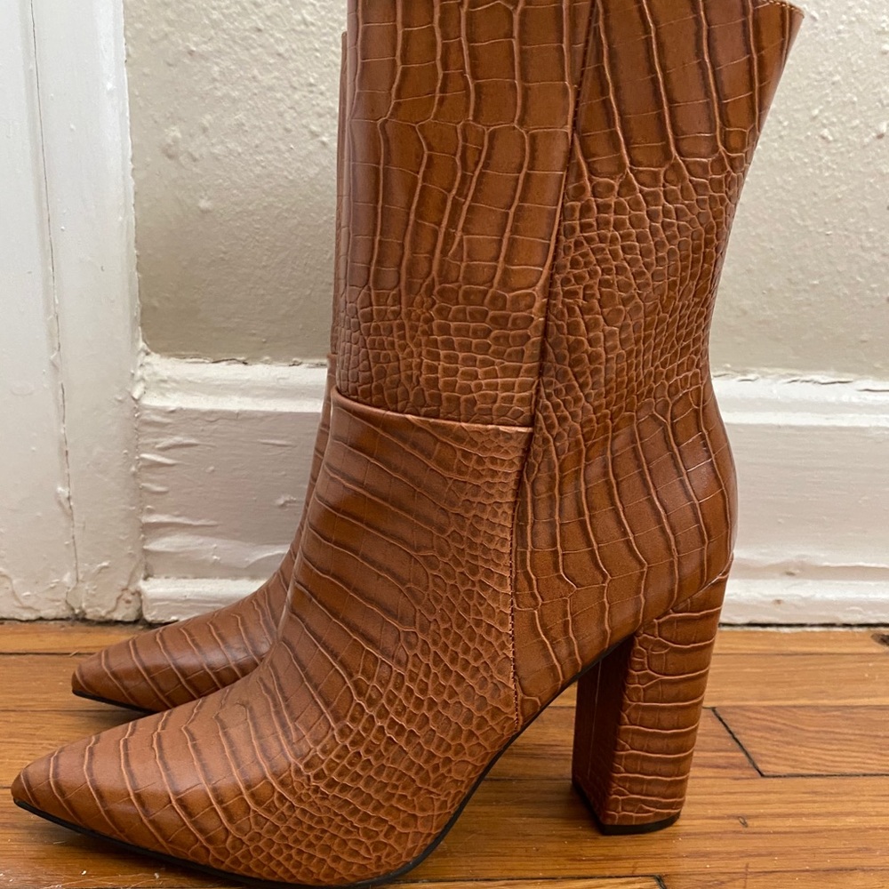 Lulus brown crocodile vegan leather booties